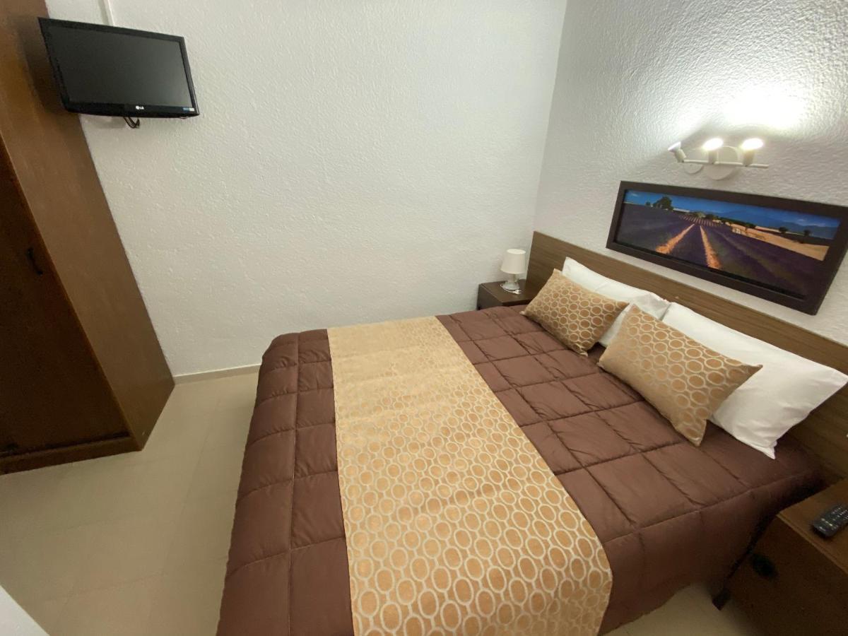 Apartamentos Ar Isern Бланес Экстерьер фото