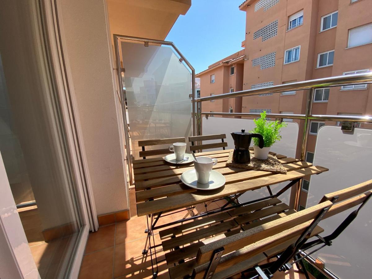 Apartamentos Ar Isern Бланес Экстерьер фото